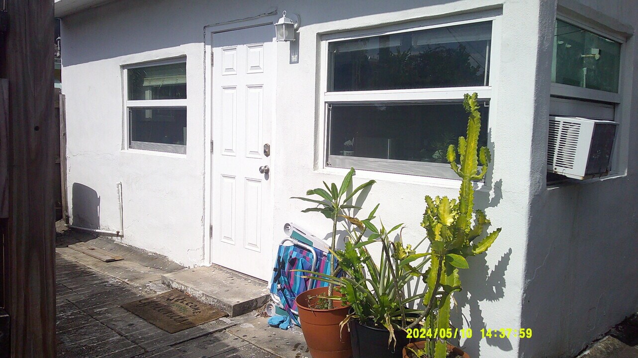 412 Macy St in West Palm Beach, FL - Building Photo