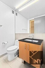 8 Barclay St in New York, NY - Foto de edificio - Building Photo