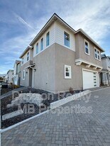 442 Prosecco Wy in Reno, NV - Building Photo