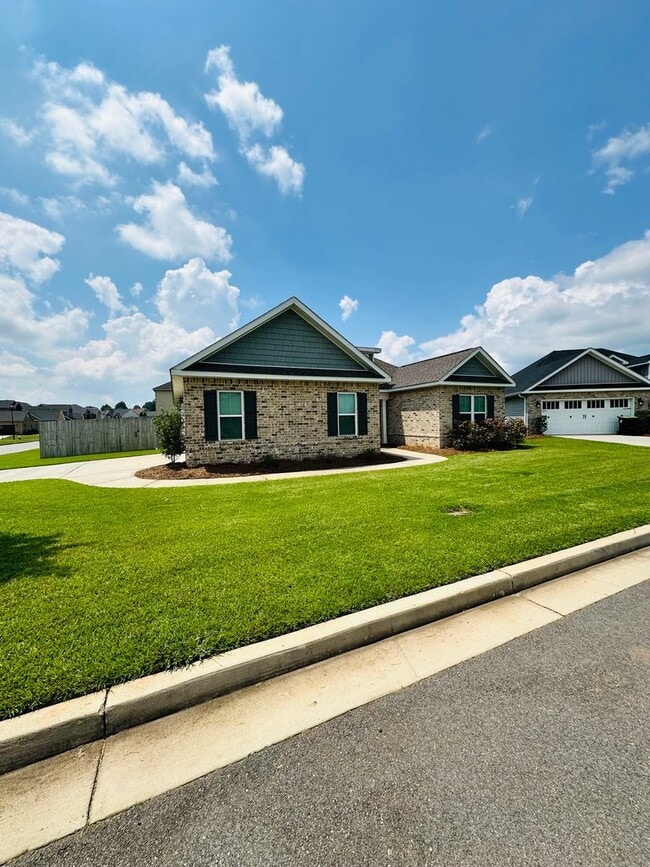 600 Broderick Cir in Warner Robins, GA - Building Photo - Building Photo