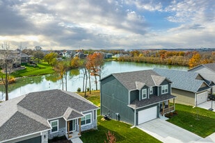 Tall Grass Luxury Rental Homes in Pleasant Hill, MO - Building Photo