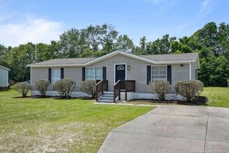 226 Twin Creek Dr in Raeford, NC - Building Photo - Building Photo