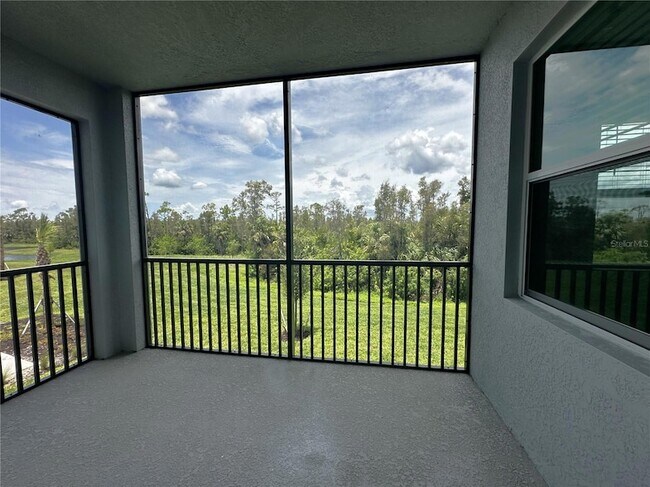 14211 Heritage Landing Blvd, Unit 1422 in Punta Gorda, FL - Building Photo - Building Photo