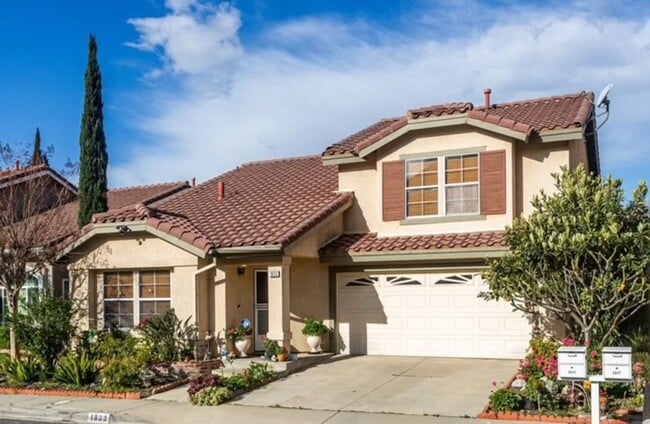 1833 Mirador Dr in Azusa, CA - Building Photo - Building Photo