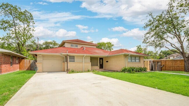 property at 5902 Hornwood Dr