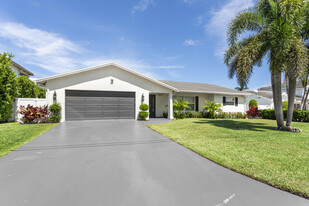 787 Havana Dr in Boca Raton, FL - Foto de edificio - Building Photo