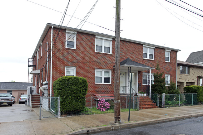 78-80 Farnham Ave in Garfield, NJ - Building Photo - Building Photo