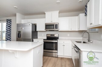 11 Hargrove Ct in Greenville, SC - Building Photo - Building Photo