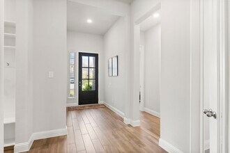 15949 Hayes Mkt Lp in Conroe, TX - Building Photo - Building Photo