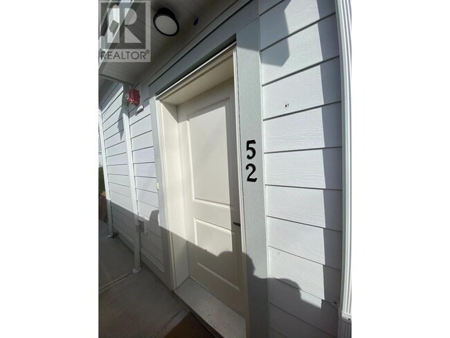 5 E 51st Ave in Vancouver, BC - Building Photo - Building Photo