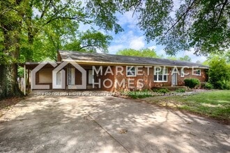 104 Edinburgh Dr in Athens, AL - Building Photo - Building Photo