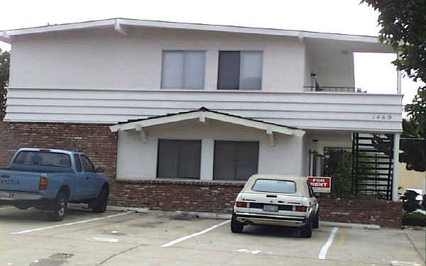 1465-1469 Thomas Ave in San Diego, CA - Building Photo - Building Photo