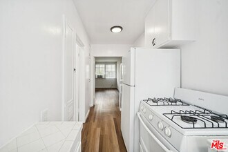 4010 Los Feliz Blvd in Los Angeles, CA - Building Photo - Building Photo