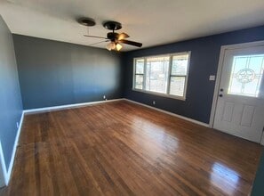 805 7th St in Sterling City, TX - Building Photo - Building Photo