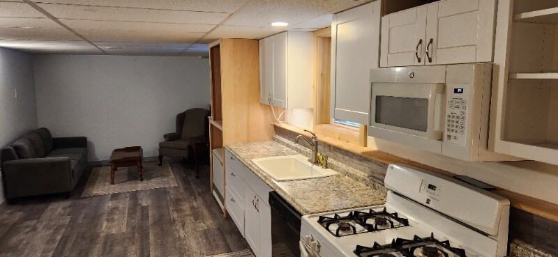7 Washington Turnpike in Chelsea, VT - Building Photo