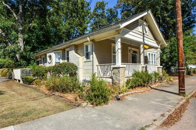 404 Ormond St SE in Atlanta, GA - Building Photo - Building Photo