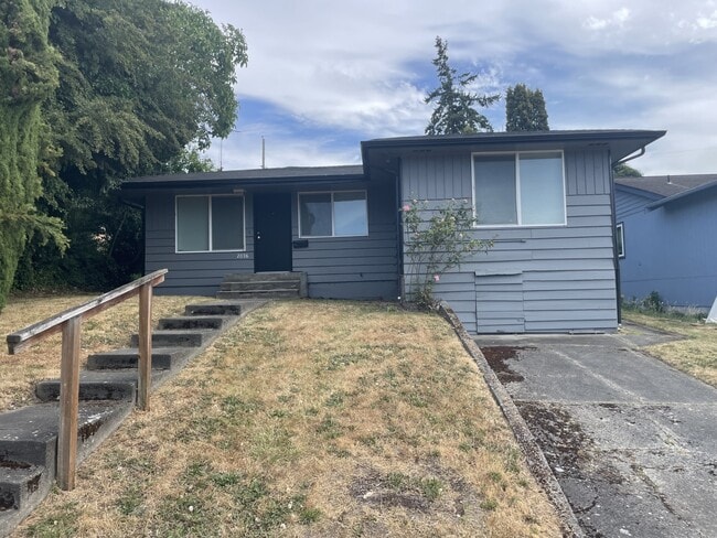 property at 2028 E 34th St