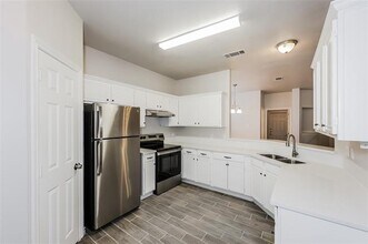 1007 Lamar Ave in Duncanville, TX - Building Photo - Building Photo