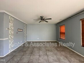 502 Kerriann Ln in Clayton, NC - Building Photo - Building Photo