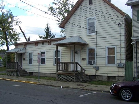 426 Carroll St in Hudson, NY - Foto de edificio - Building Photo