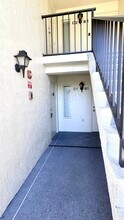 1114 Green Pine Blvd in West Palm Beach, FL - Foto de edificio - Building Photo