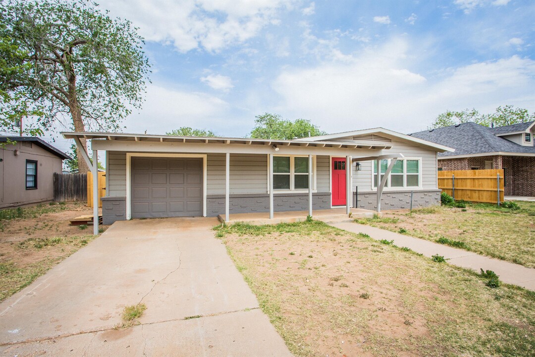 4012 37th St in Lubbock, TX - Building Photo