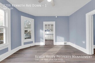 2206 Kenneth Ave in Cleveland, OH - Foto de edificio - Building Photo