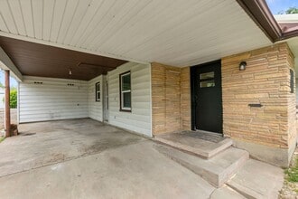 311 N Georgia St in Jackson, MO - Building Photo - Building Photo