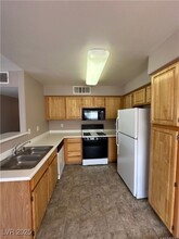 5710 E Tropicana Ave, Unit 2210 in Las Vegas, NV - Building Photo - Building Photo