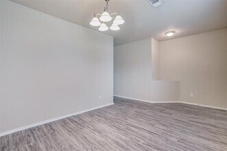 5148 Senator Dr in Fort Worth, TX - Building Photo - Building Photo