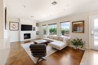 10341 Kurt St in Los Angeles, CA - Building Photo - Building Photo