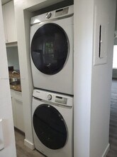 3238 NW 102nd Terrace in Coral Springs, FL - Building Photo - Building Photo