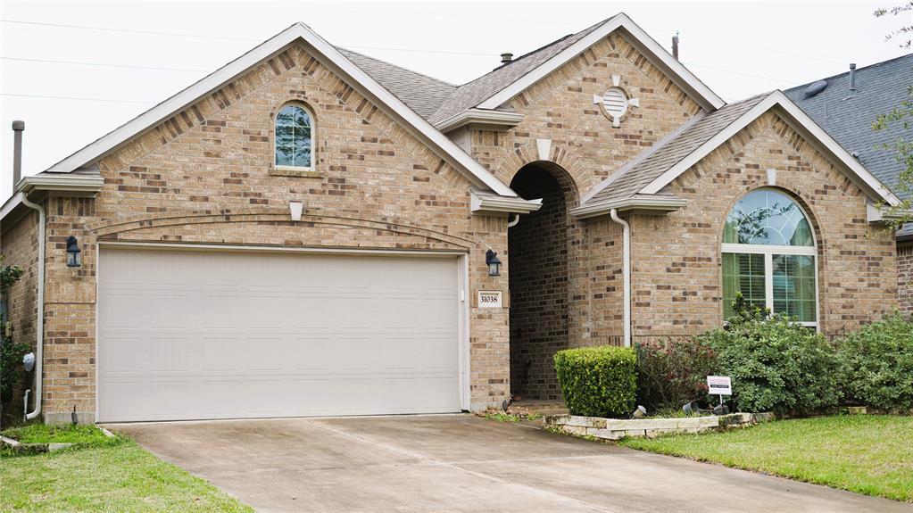 31038 Timber Bend Ln in Spring, TX - Building Photo