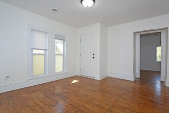 2709 Bloomington Ave in Minneapolis, MN - Building Photo - Building Photo
