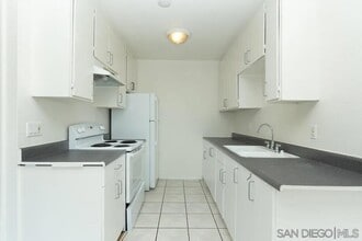 5164 Landis St in San Diego, CA - Foto de edificio - Building Photo