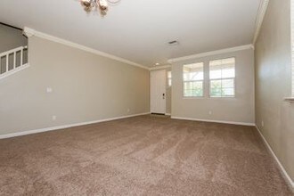 112 Glenwood Cir-Unit -1 in Roseville, CA - Building Photo - Building Photo