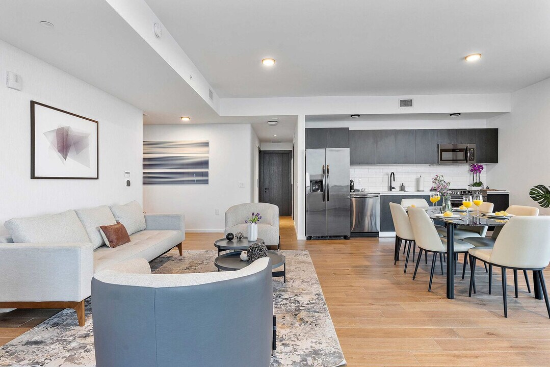 398 NE 5th St in Miami, FL - Building Photo