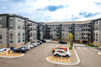 Lyndale Flats in Bloomington, MN - Building Photo - Building Photo