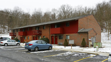 Hunter Gardens Apartments in Verona, PA - Building Photo - Building Photo