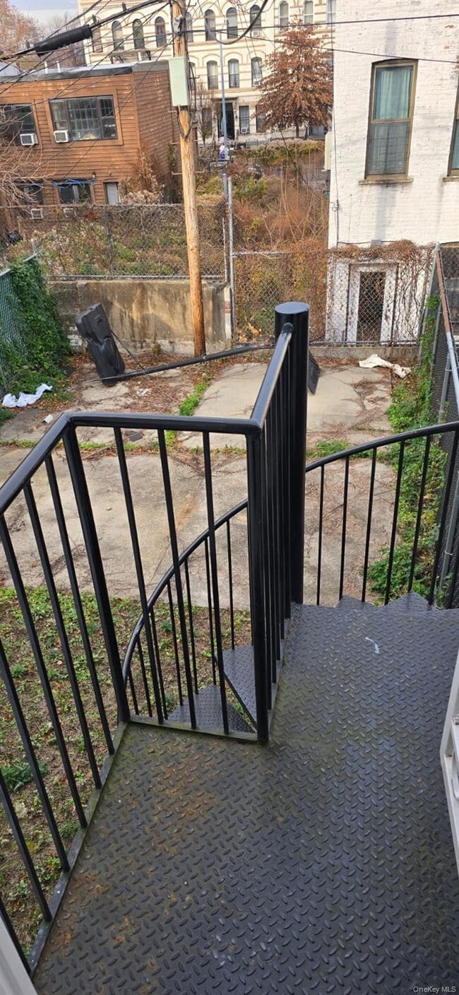 235 MacDougal St in Brooklyn, NY - Building Photo - Building Photo