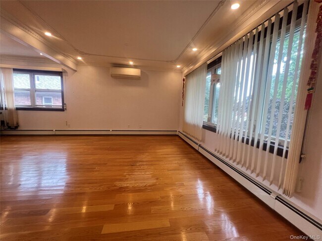 15-66 201st St in Queens, NY - Building Photo - Building Photo