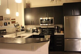 3634 NW 83rd Ln in Sunrise, FL - Building Photo - Building Photo