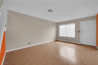 2248 Short Pine Dr in Las Vegas, NV - Building Photo - Building Photo