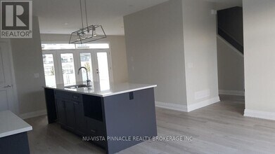 2319 Callingham Dr in London, ON - Building Photo - Building Photo