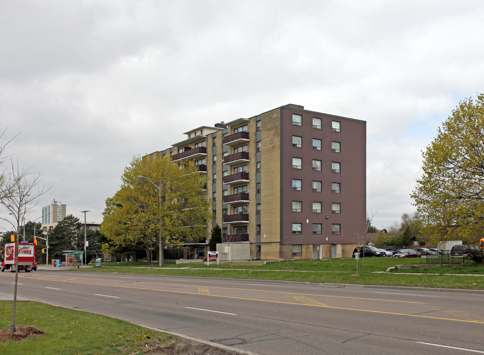 1264 York Mills in Toronto, ON - Building Photo