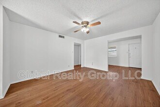 309 Meadow Dr in Marion, TX - Building Photo - Building Photo