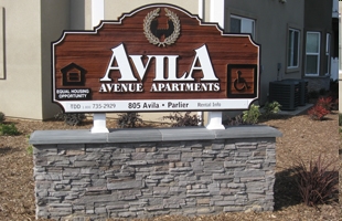 Avila Avenue Apartments in Parlier, CA - Building Photo - Building Photo