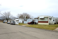 Brookside Village in South Vienna, OH - Foto de edificio - Building Photo