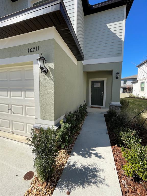 10211 Trumpet Honeysuckle Wy in San Antonio, FL - Building Photo - Building Photo