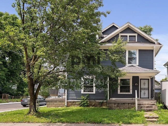 property at 3502 N Kenwood Ave